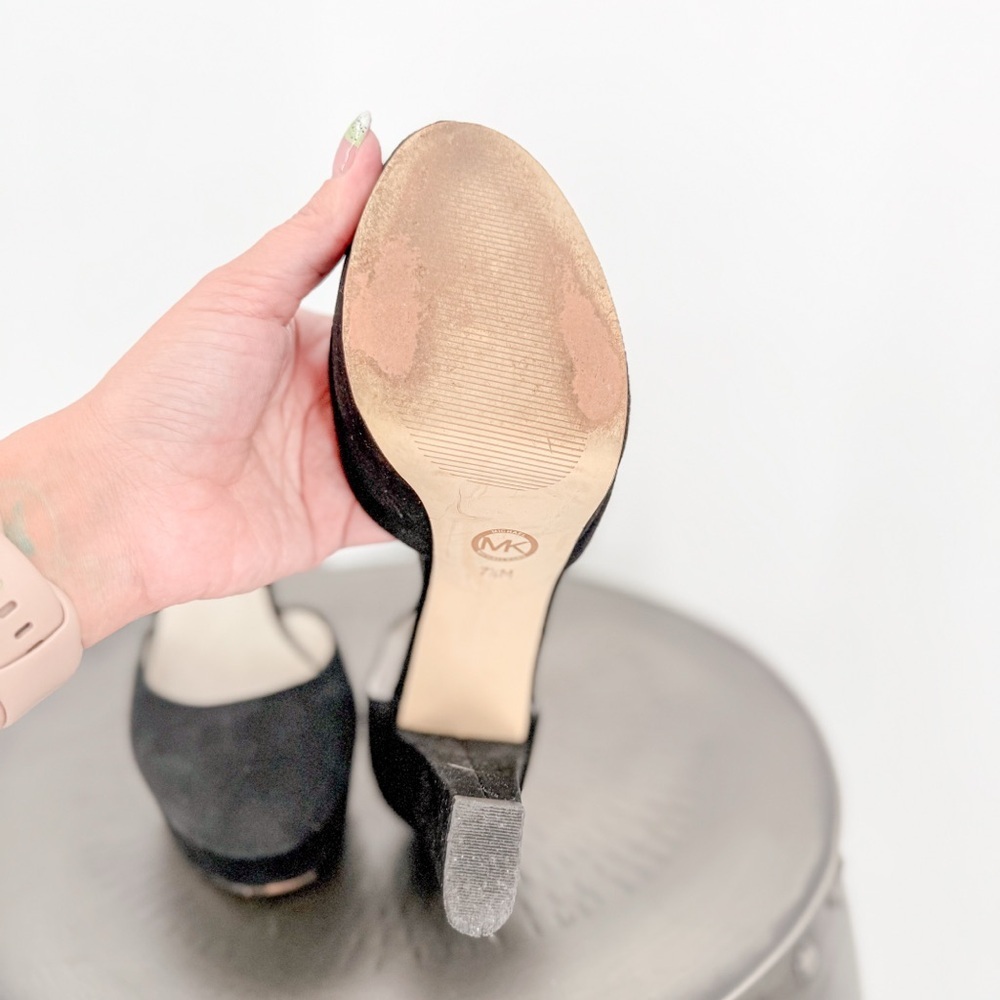 MICHAEL Michael Kors Elegant Black Heels - Picture 5 of 8